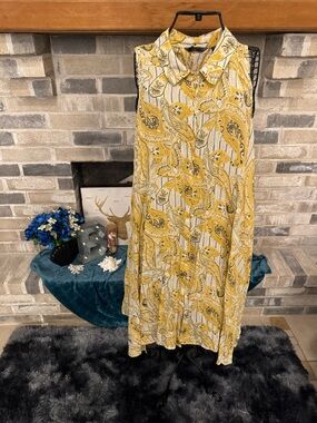 Mile Gabrielle Sleeveless Yellow Paisley Button Down Dress